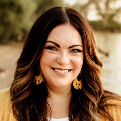 Lisa Hansen head shot